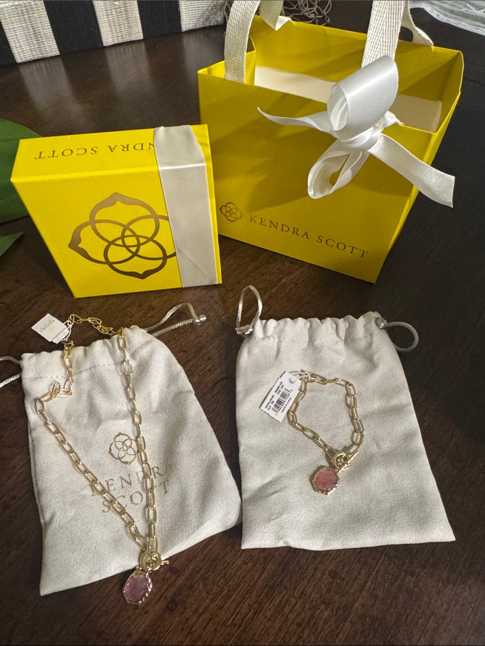 Kendra Scott gold Chain Necklace and Bracelet with Pink Gemstones. - Picture 2 of 5